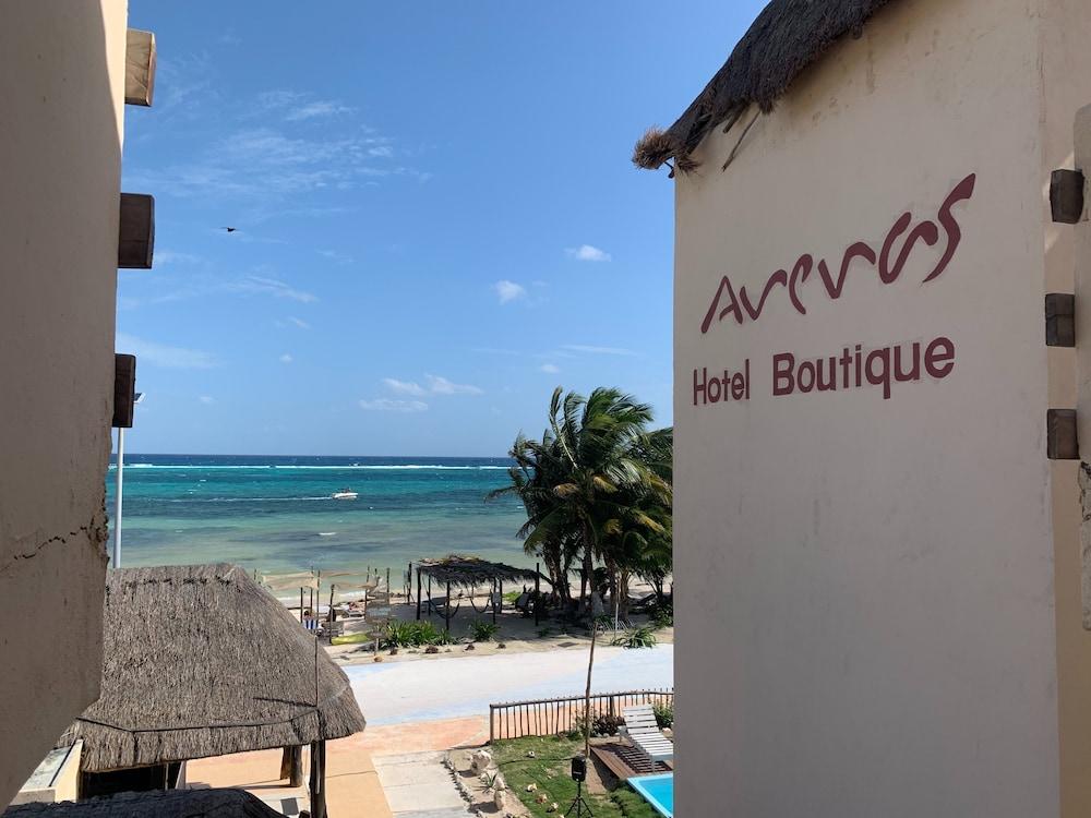 Hotel Arenas Mahahual Exteriör bild